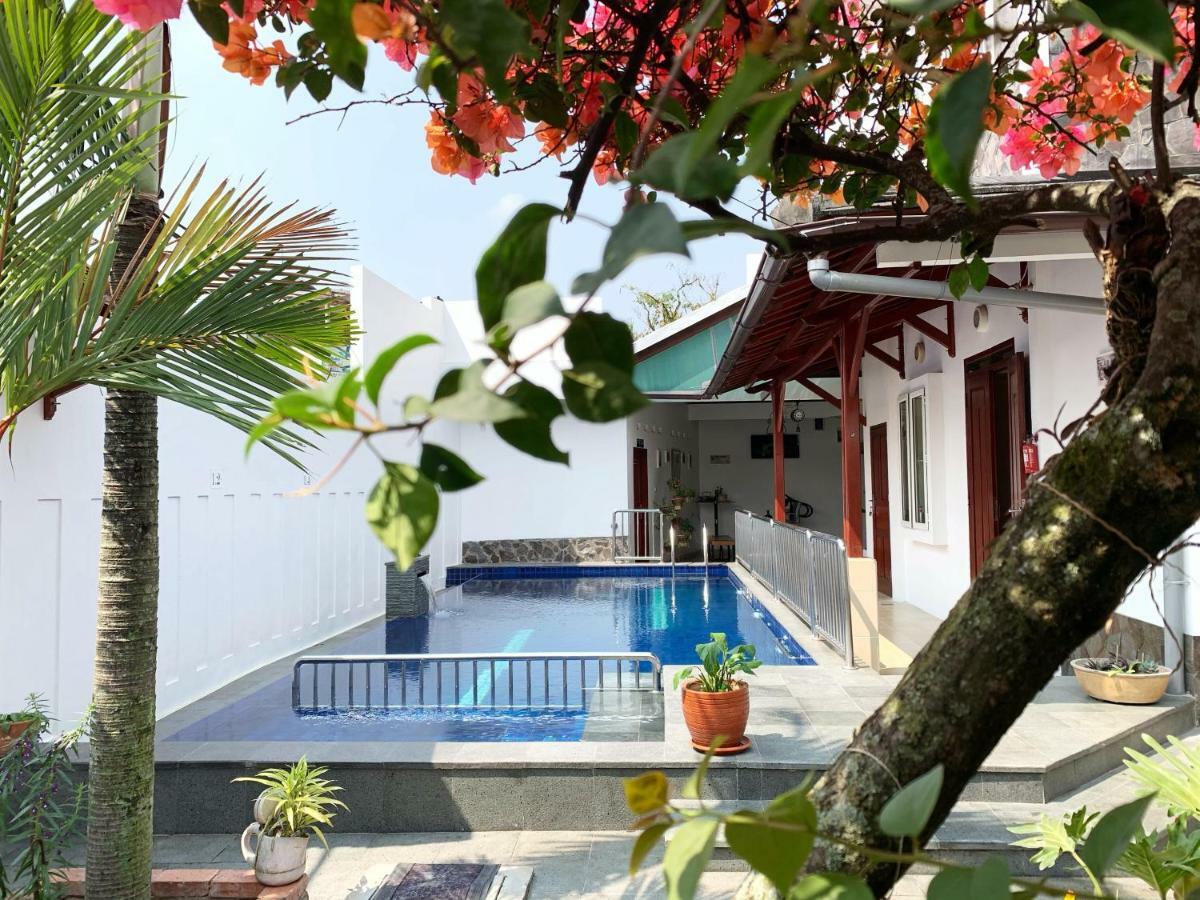 Villa Rumah Ibu Dago Бандунг Экстерьер фото